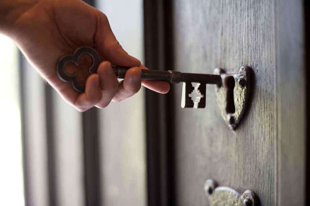 9 Common Door Lock Problems and their Solutions
